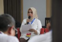 Potret Wakil Rektor Bidang Akademik UNM, Andi Aslinda saat konferensi pers, (Foto: Hafid Budiawan)