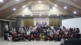 Foto Bersama Peserta Seminar Nasional, (Foto: Dok. Profesi)