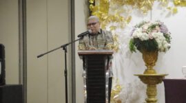 Memon Rektor memberikan sambutan (Foto: Dok. Profesi)