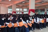 Potret pelaksanaan PKKMB kampus UNM, (Foto:Int.)