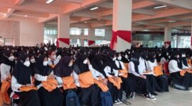 Potret pelaksanaan PKKMB kampus UNM, (Foto:Int.)