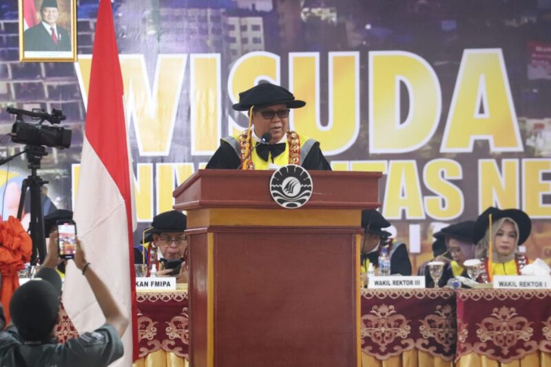 Pidato wisuda oleh Rektor UNM, (Foto: Dok.Profesi)