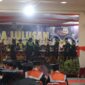 Suasana wisudawan saat penyerahan ijazah, (Foto: Dok. Profesi.)