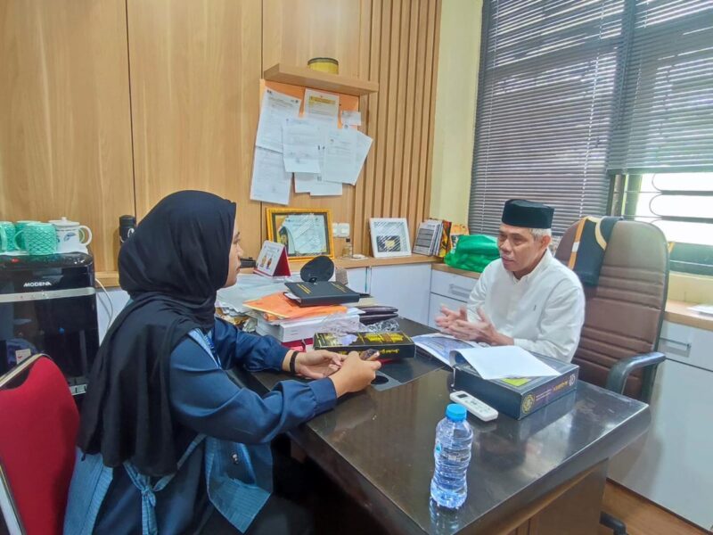 Potret Supriadi Torro Saat Diwawancarai, ( Foto: ist.)