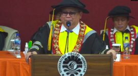 Potret Karta Jayadi, rektor UNM saat sambutan, (Foto: Int.)