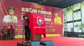 Rektor Saat Memberikan Sambutan Sekaligus Membuka Kegiatan, (Foto: St. Masyita Rahmi.)