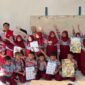 Foto bersama Mahasiswa KKN dengan siswa SDN Impres 129 Bantimurung (foto:ist.)