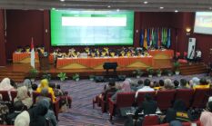 Rektor UNM Tekankan Manfaat Ilmu bagi Bangsa dan Negara dalam Pengukuhan Guru Besar