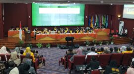 Suasana Khidmat dalam pengukuhan guru besar UNM, (Foto: St. Masyita Rahmi)