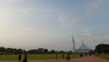 Suasana Santai di Lapangan Sore Hari, (Foto: Int.)