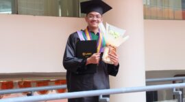 Mirza Kamal Pahlevi Wisudawan Terbaik I FBS UNM (Foto: Ist)