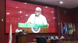 Sambutan Rektor UNM Karta Jayadi pada Kuliah Umum UNM (Foto: Muhammad Nasruddin)