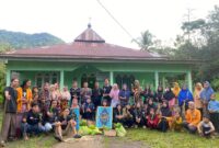 Dokumentasi Partisipan dan Panitia bersama Masyarakat di dusun Asana (Foto: Ist)