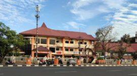 Potret Hotel La Macca, Tempat Pengambilan Almamater Mahasiswa Baru UNM, (Foto:int.)