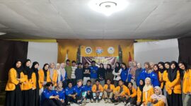 Foto bersama pengurus HMJ Fisika dan Kepanitiaan ASM 2025, (Foto: Ist.)