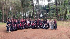 Foto Bersama para pengurus MAPHAN di kegiatan MAPHAN EDU-CAMP 2025 (Foto: Int.)