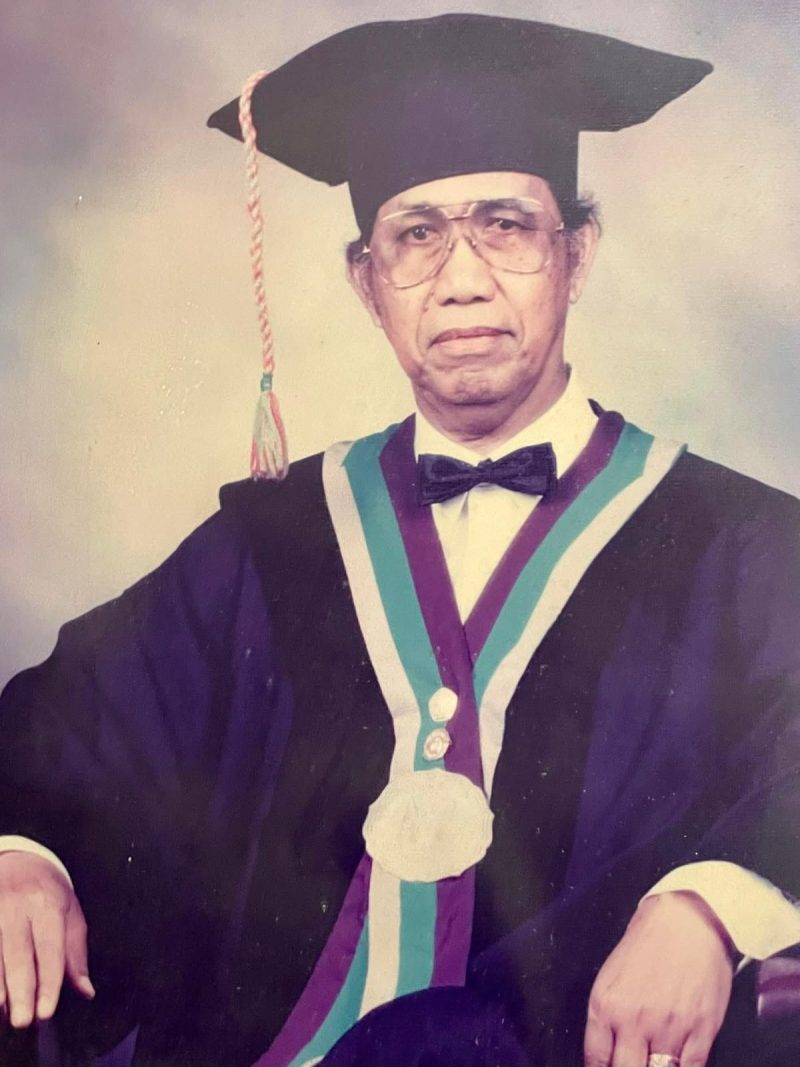 Potret Alm. Paturungi Parawansa Karaeng Tobo, mantan rektor IKIP Periode 1982-1990, (Foto : Int.)