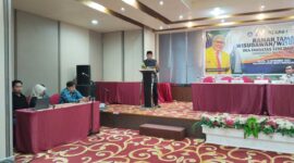 Potret Arifin Manggau saat Memberi Sambutan di Ramah Tamah Alumni FSD, (Foto: Muhammad Fauzan Akbar)