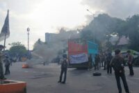 Aksi Amoras di Depan Gedung Phinisi UNM, (Foto: Nur Mardatillah)