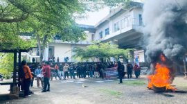 Suasana Demonstrasi LK FEB UNM, (Foto: Ist)