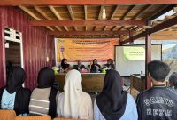 Potret pengabdian masyarakat  FIS-H UNM di Desa Nisombalia Maros, (Foto: Ist.)