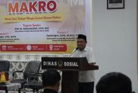 Potret bapak Rahmatullah Guru Besar FEB UNM sebagai Keynote Speaker pada Makro 2025, (Foto: Ist.)