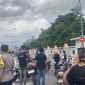 Potret OTK yang Mencoba Membubarkan Massa Aksi, (Foto: Ficka Aulia Khaerunnisa)