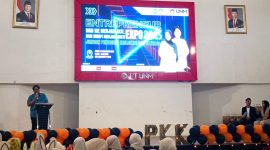 Potret Muhammad Ridha Perwakilan Forum Tempe Indonesia  saat Memberikan Sambutan di Entrepreneur Expo 2025, (Foto : Nur Hafizhah)