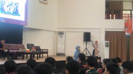 Potret saat pemberian materi di pembukaan(Foto: Rahmadani)