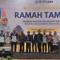 Potret para wisudawan terbaik Pascasarjana UNM bersama  pimpinan Universitas, (Foto: Dok. Profesi.)