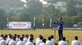 Gambar ilustrasi mahasiswa sedang mengikuti latihan kepemimpinan di Kampus, (Foto: Ai)