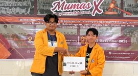 Penyerahan hasil forum kepada ketua umum terpilih HMJ Statistika 2026, (Foto: Ist.)