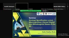 Potret Felix Memberikan Materi melalui Zoom saat Seminar, (Foto: Nuralifia Tahtaniyarta)
