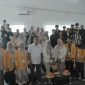 Potret foto bersama dengan panitia seminar (Foto:Ist)