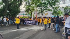 Suasana Aksi oleh BEM UNM Tuntut Transparansi Dugaan Pelecehan Seksual Oleh Rektor UNM, (Foto: Ist.)