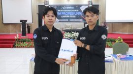 Potret Pemimpin Umum periode 2025 menyerahkan mandat ke formatur terpilih, (Foto: Dok. Profesi)