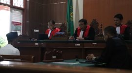Terdakwa kasus dugaan penghasutan, ZM mengikuti sidang pembacaan pledoi, (Foto: Hafid Budiawan)