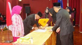 Potret Zainal Arifin saat dilantik menjadi Kaprodi Pendidikan Sosiologi, (Foto: Ist.)