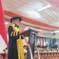 Potret Plh Rektor UNM saat menyampaikan sambutan pada wisuda periode Januari 2026, (Foto: Alyani Fajrina Nursyabri)