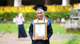 Potret Nur Faizah Alim, Lulusan terbaik FMIPA UNM, (Foto: Ist.)