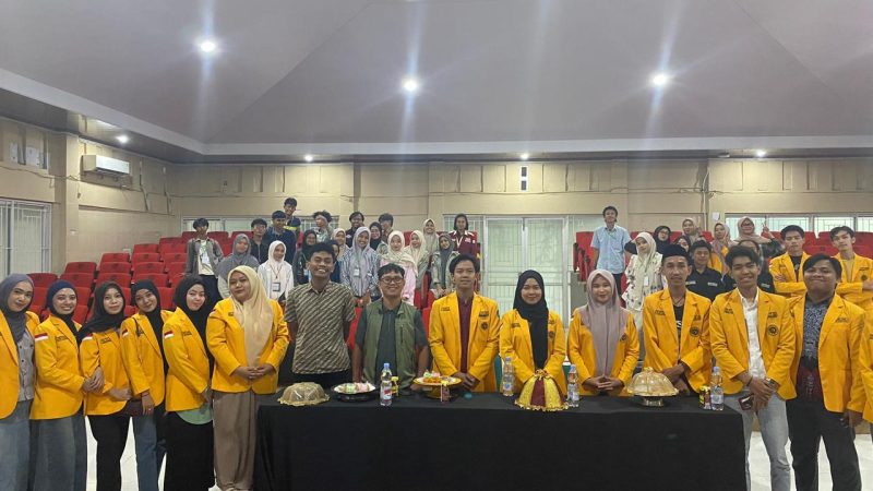 Foto bersama pada kegiatan LK II BEM FIP UNM, (Foto: Ist.)