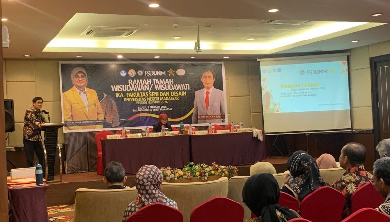 Potret Dekan beri sambutan di Ramah Tamah Wisudawan/ Wisudawati FSD, (Foto: Reski Ananda)