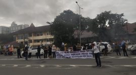 Suasana aksi sekelompok mahasiswa UNM, (Foto: Nurul Aenun Mardia)