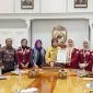 Potret HIMA AP FIP UNM melakukan audiensi bersama wakil Walikota Makassar, (Foto: Ist.)