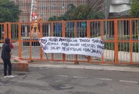 Suasana aksi demontrasi Aliansi UNM Bersatu, (Foto: Hafid Bufiawan)