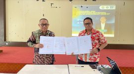 Foto bersama Koordinator Program Studi S2 TP ULM dan Ketua Prodi S2 TP UNM, (Foto: Ist.)