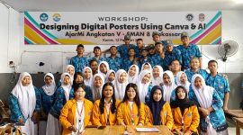 Foto bersama peserta dan penyelenggara setelah Workshop Designing Digital Posters Using Canva & AI berlangsung, (Foto: Ist.)
