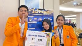 Foto Tim FK saat menerima Medal Bronze pada 2nd International Student Summit di Malaysia, (Foto: Ist.)