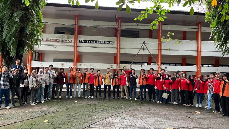 Foto Bersama pada Kegiatan Diskusi Kontemporer FIS-H UNM, (Foto: Ist.)