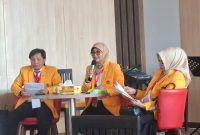 Potret Pelaksana Tugas (Plt) Rektor Universitas Negeri Makassar (UNM), Farida Patittingi, dalam Konferensi Pers, (Foto: Int.)